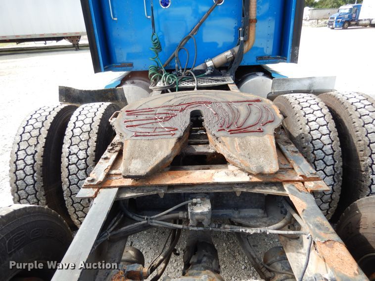 image for item KI9667 2012 Kenworth T660  semi truck