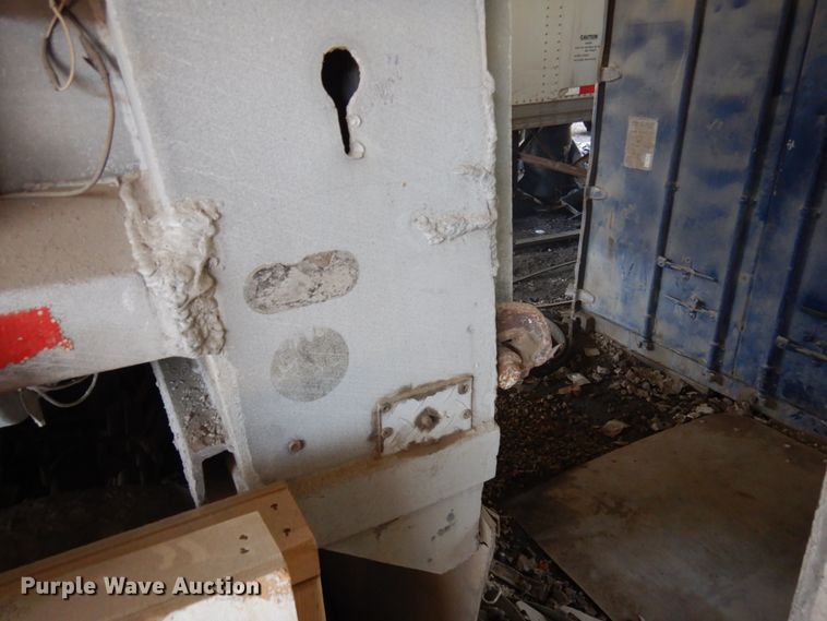 image for item KK9114 1972 Fruehauf  end dump trailer