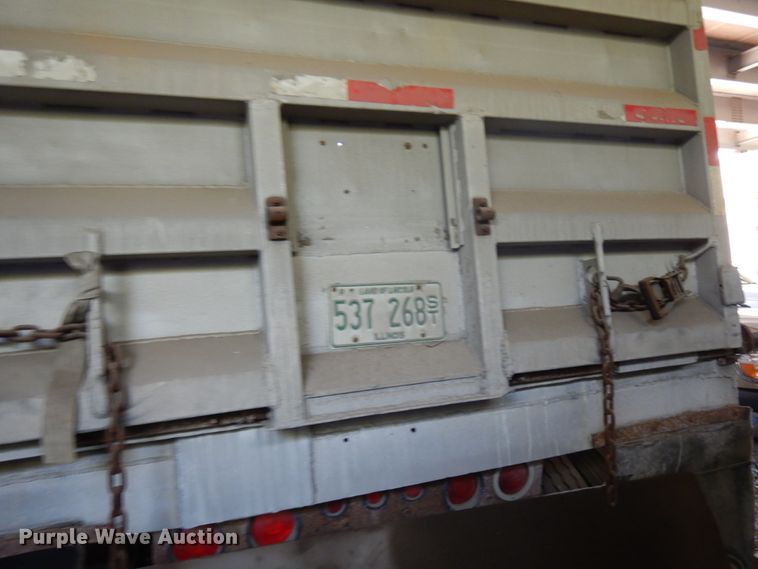 image for item KK9114 1972 Fruehauf  end dump trailer