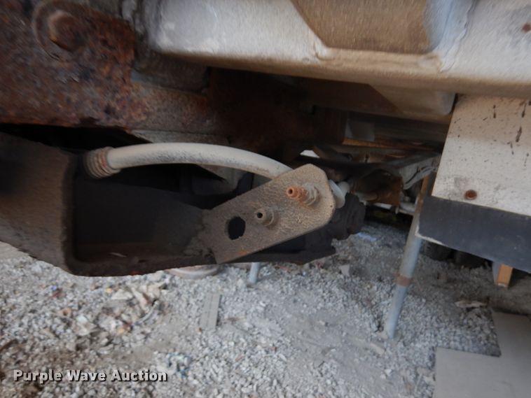 image for item KK9114 1972 Fruehauf  end dump trailer