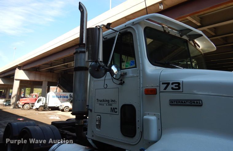 image for item KK9116 2000 International 9200i  semi truck