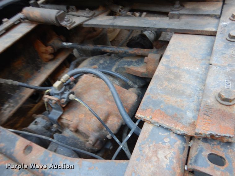 image for item KK9116 2000 International 9200i  semi truck