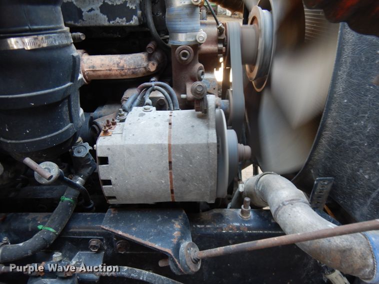 image for item KK9116 2000 International 9200i  semi truck