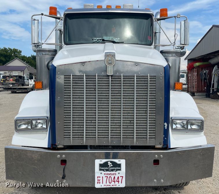 image for item KK9425 1997 Kenworth T800  semi truck