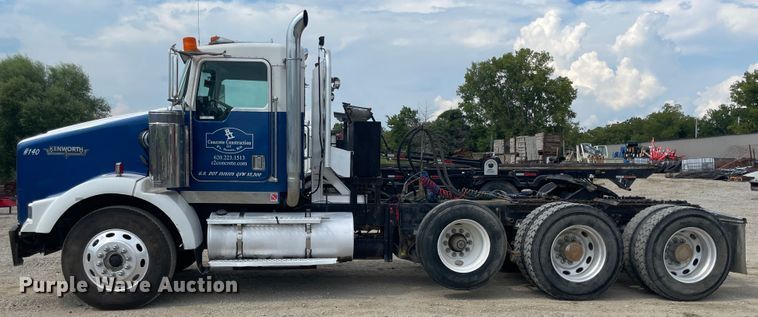 image for item KK9425 1997 Kenworth T800  semi truck