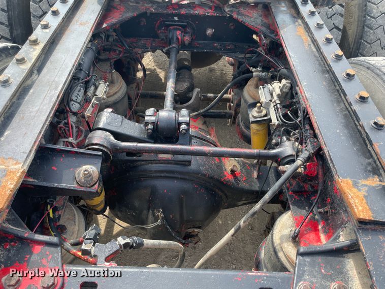 image for item KK9425 1997 Kenworth T800  semi truck