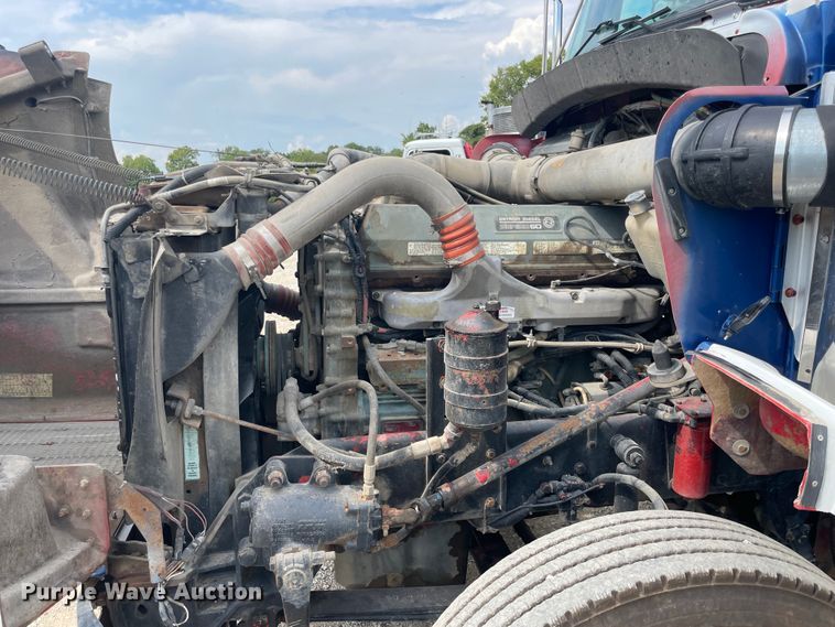 image for item KK9425 1997 Kenworth T800  semi truck