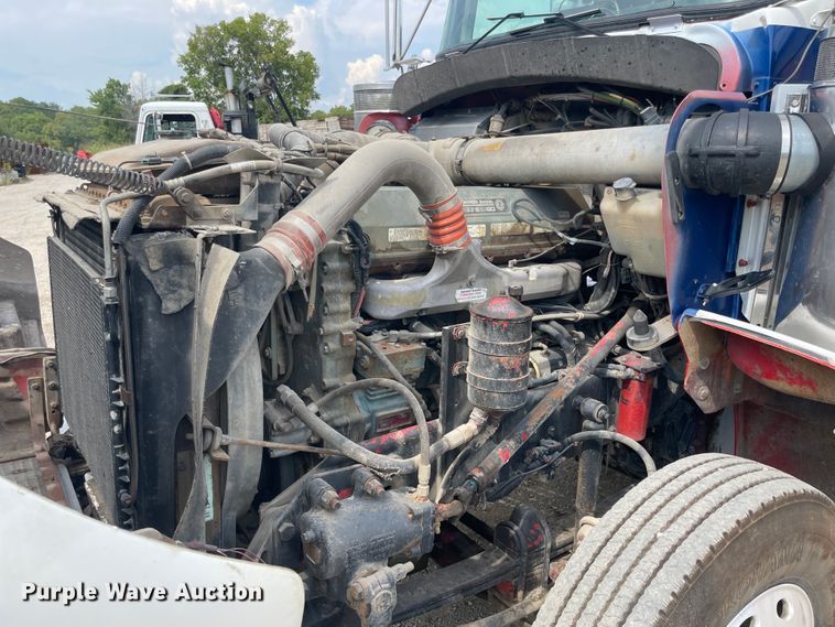 image for item KK9425 1997 Kenworth T800  semi truck