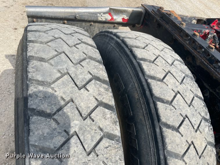 image for item KK9425 1997 Kenworth T800  semi truck