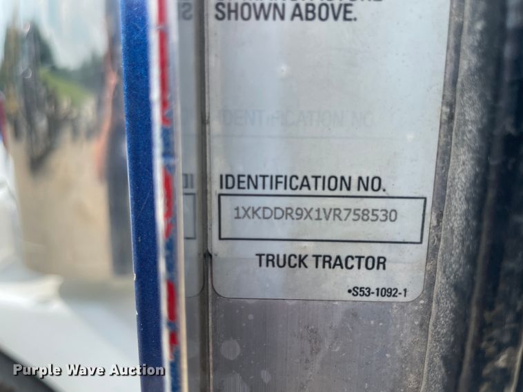 image for item KK9425 1997 Kenworth T800  semi truck