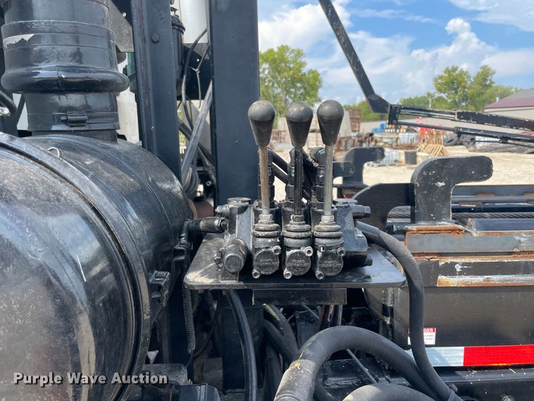 image for item KK9426 1993 Peterbilt 320  roll-off container truck