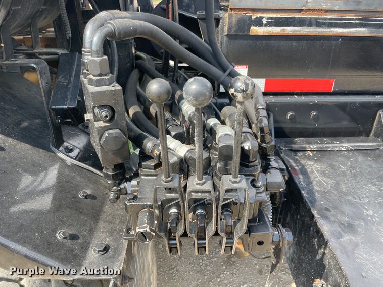 image for item KK9426 1993 Peterbilt 320  roll-off container truck