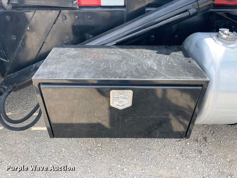 image for item KK9426 1993 Peterbilt 320  roll-off container truck