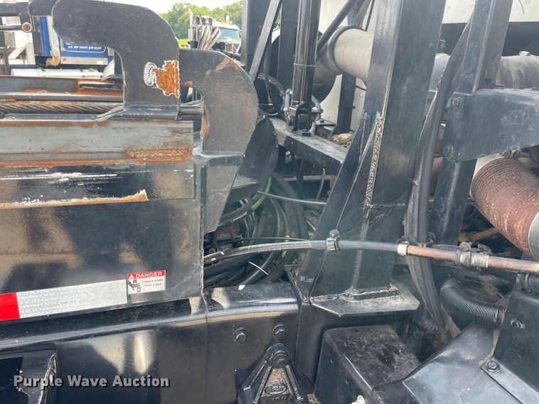 image for item KK9426 1993 Peterbilt 320  roll-off container truck