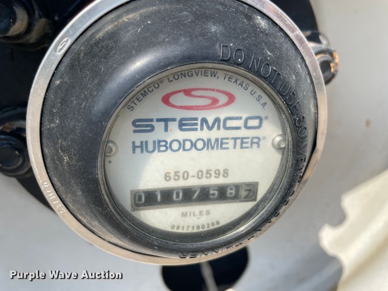 image for item KK9426 1993 Peterbilt 320  roll-off container truck