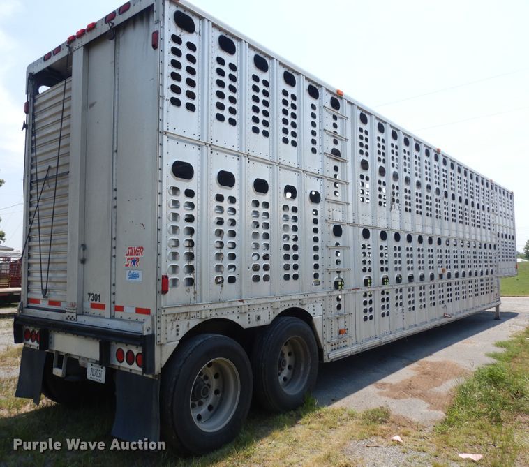 image for item KU9391 2001 Wilson PSDCL-302  livestock trailer