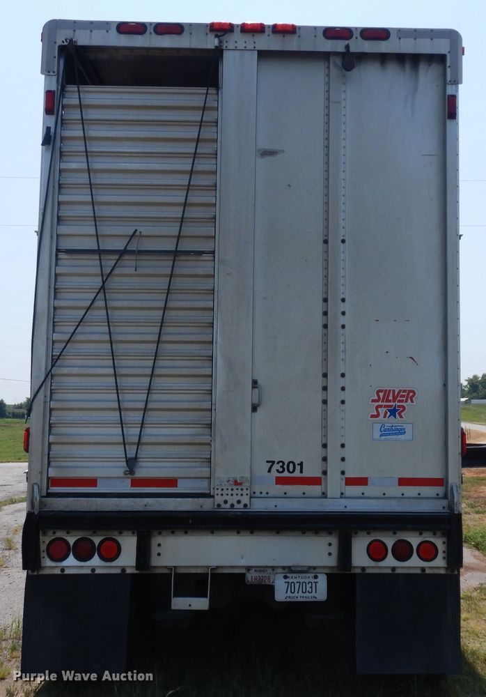 image for item KU9391 2001 Wilson PSDCL-302  livestock trailer