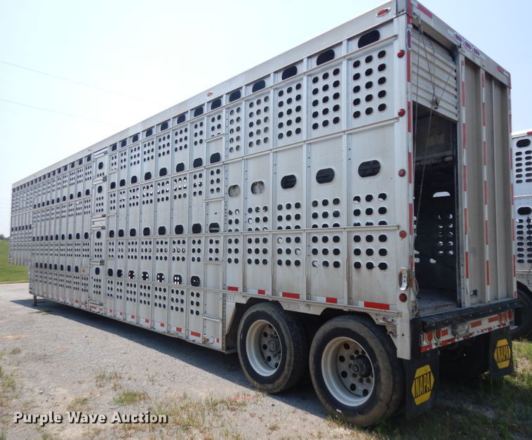 image for item KU9392 2007 Eby  livestock trailer