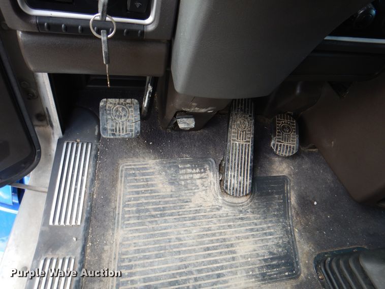 image for item KW9874 2016 Kenworth T660  semi truck