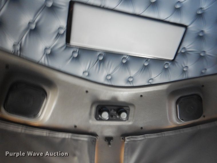 image for item KW9874 2016 Kenworth T660  semi truck