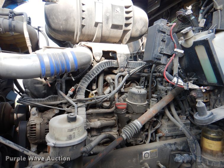 image for item KW9874 2016 Kenworth T660  semi truck