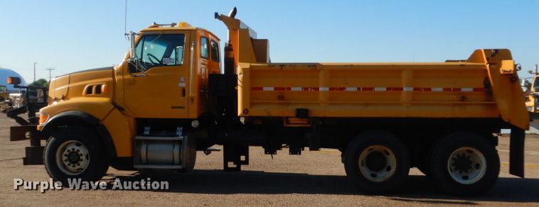 image for item DC8752 2002 Sterling L9500  dump truck
