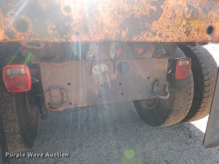 image for item DC8752 2002 Sterling L9500  dump truck