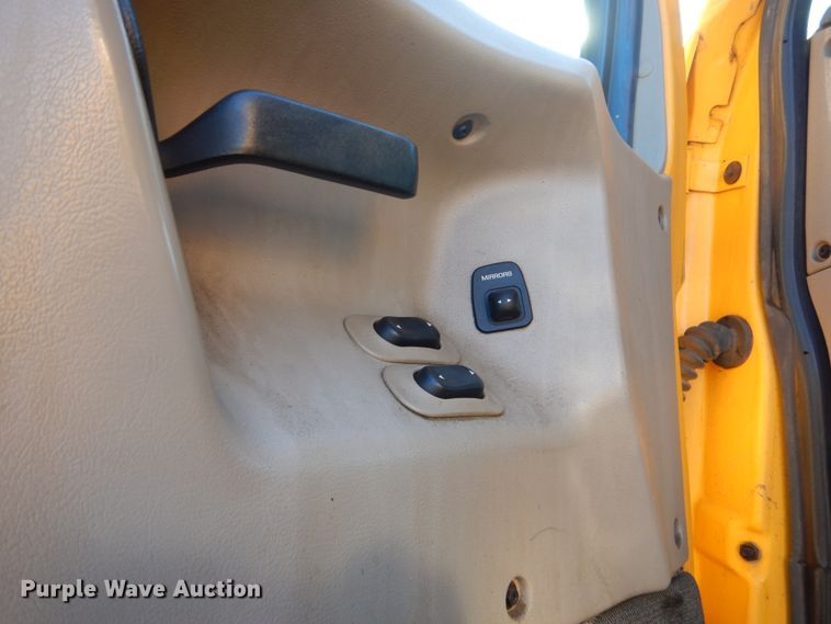 image for item DC8752 2002 Sterling L9500  dump truck