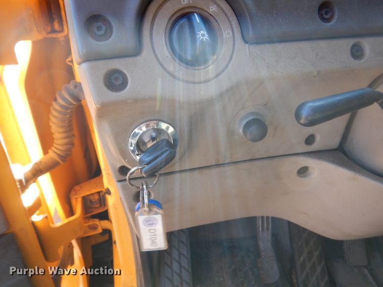 image for item DC8752 2002 Sterling L9500  dump truck