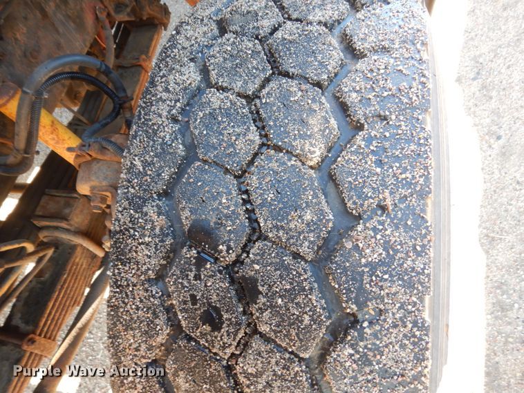 image for item DC8752 2002 Sterling L9500  dump truck