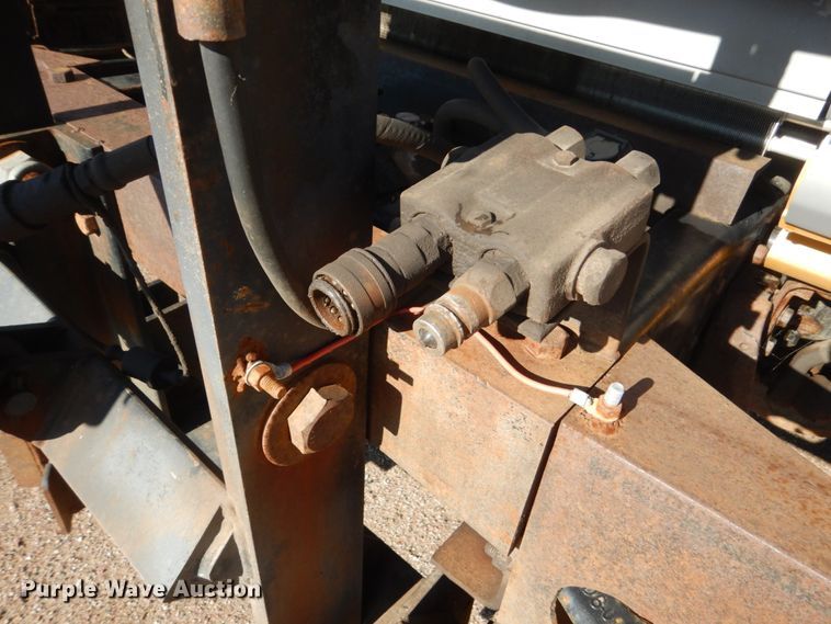 image for item DC8752 2002 Sterling L9500  dump truck