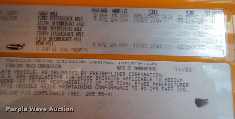 image for item DC8752 2002 Sterling L9500  dump truck