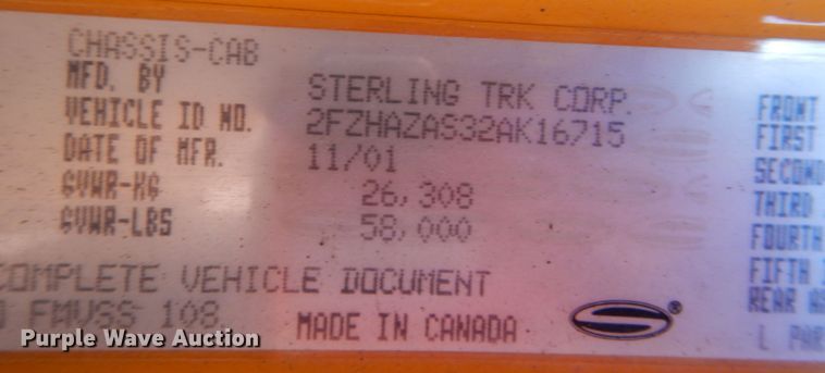 image for item DC8752 2002 Sterling L9500  dump truck