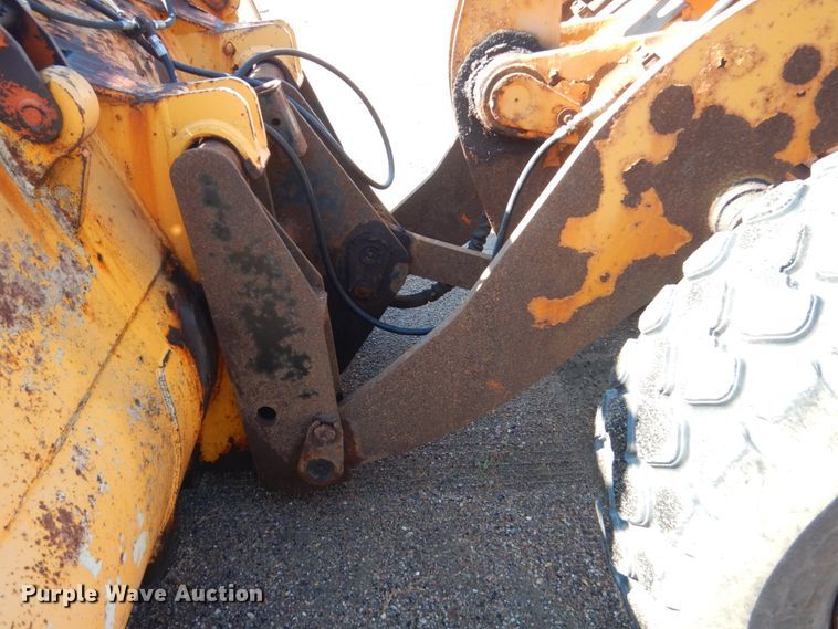 image for item DC8753 Hyundai HL730-3  wheel loader