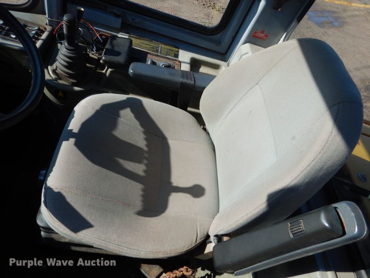 image for item DC8753 Hyundai HL730-3  wheel loader