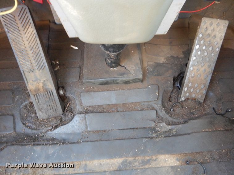 image for item DC8753 Hyundai HL730-3  wheel loader