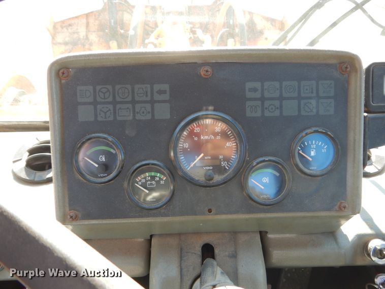 image for item DC8753 Hyundai HL730-3  wheel loader