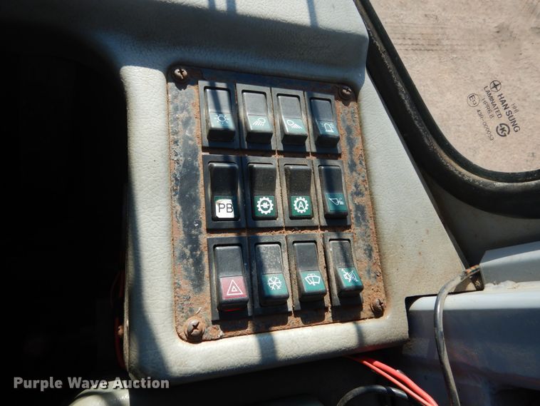 image for item DC8753 Hyundai HL730-3  wheel loader