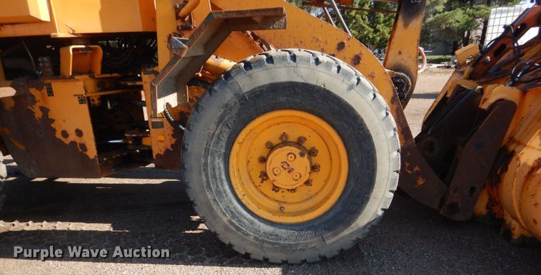 image for item DC8753 Hyundai HL730-3  wheel loader