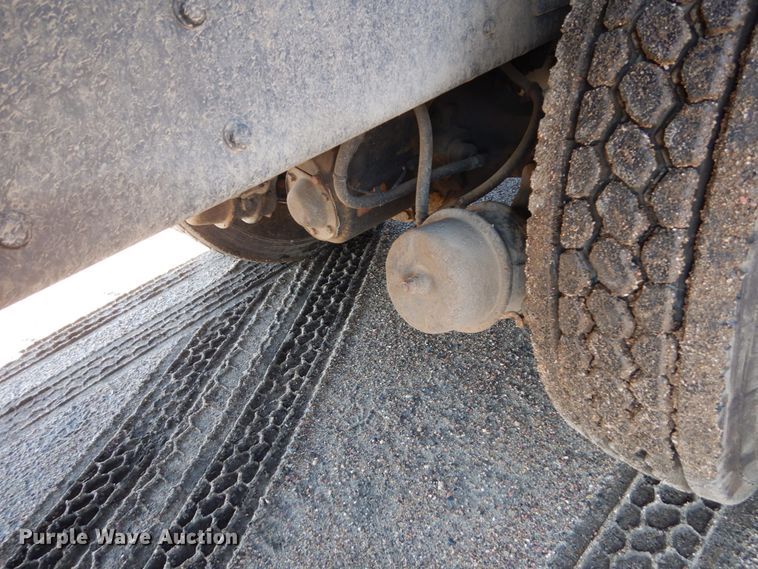 image for item DC8754 2011 International WorkStar 7500  bucket truck