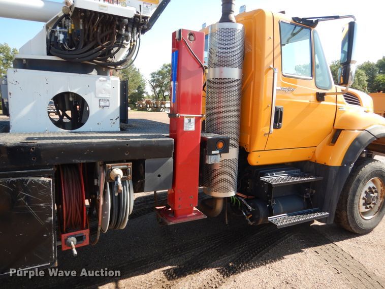 image for item DC8754 2011 International WorkStar 7500  bucket truck