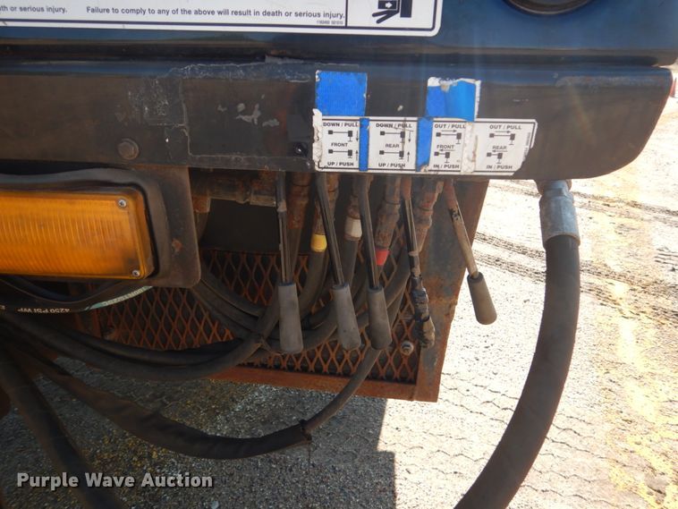 image for item DC8754 2011 International WorkStar 7500  bucket truck