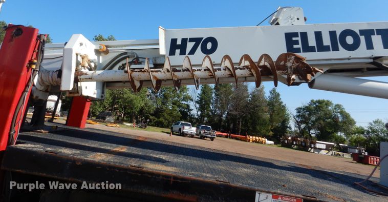 image for item DC8754 2011 International WorkStar 7500  bucket truck