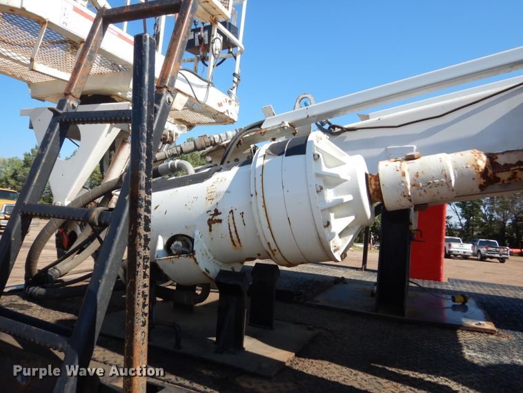 image for item DC8754 2011 International WorkStar 7500  bucket truck