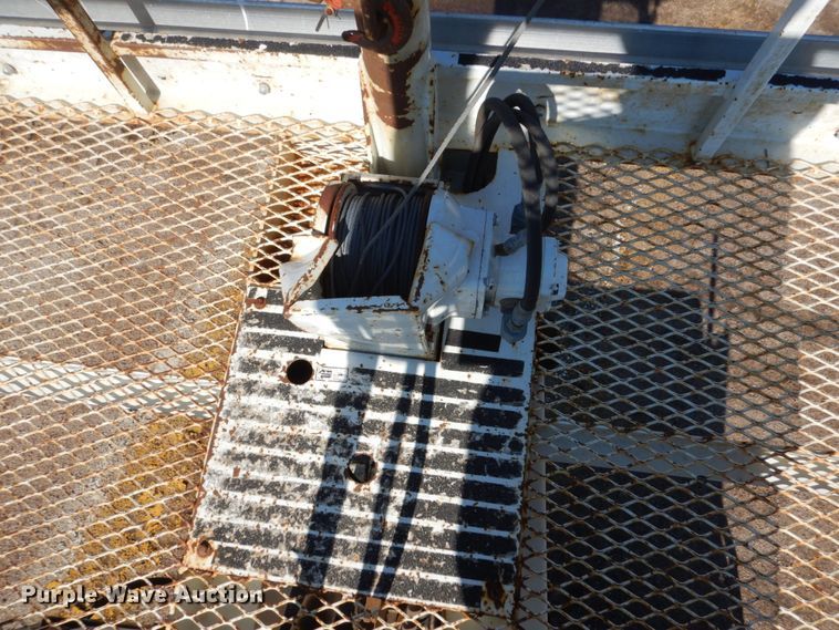 image for item DC8754 2011 International WorkStar 7500  bucket truck