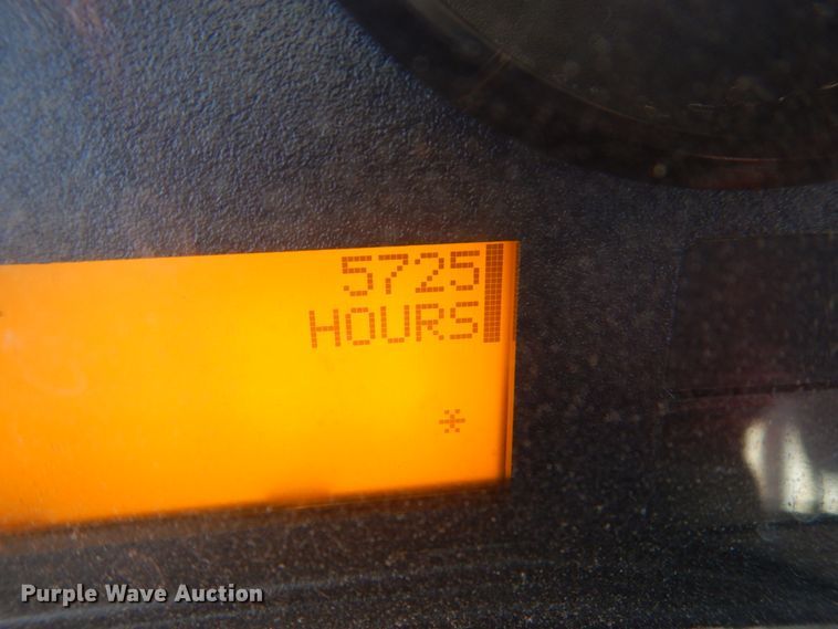 image for item DC8754 2011 International WorkStar 7500  bucket truck