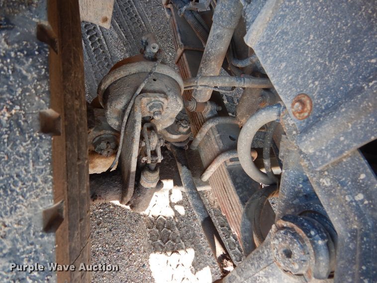 image for item DC8754 2011 International WorkStar 7500  bucket truck