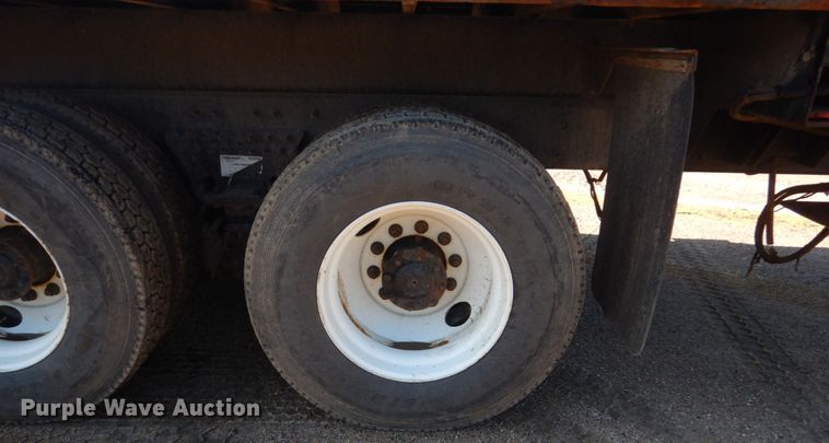 image for item DC8754 2011 International WorkStar 7500  bucket truck