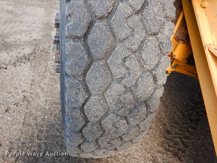 image for item DC8755 1982 Oshkosh WT-2206  snow blower truck