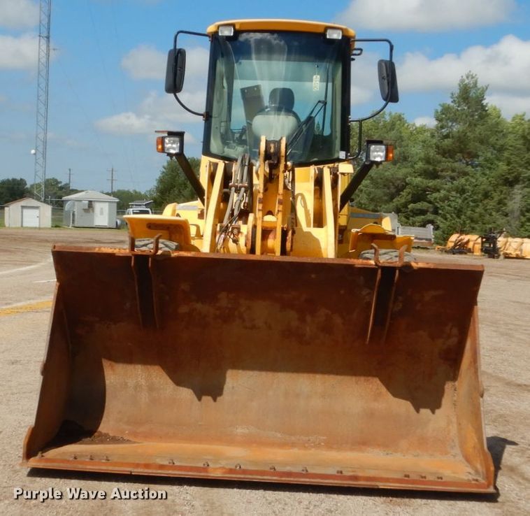 image for item DC8756 2005 New Holland LW130B  wheel loader